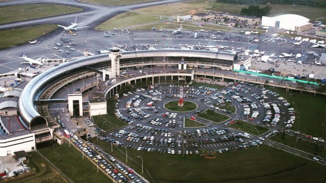 A Guide To Medellín’s International Airport: José Maria Córdova - Casacol